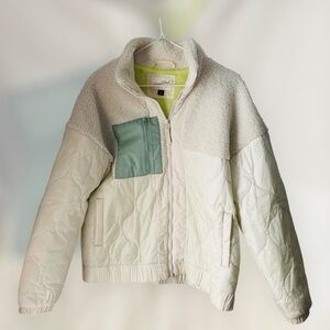 Universal Thread Cream/ White and Mint Sherpa Quilted Puffer Jacket